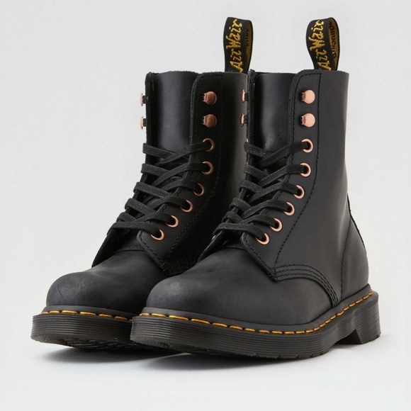 dr martens 1431